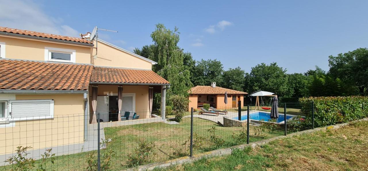 Sunny Garden Villa With Pool Loborika Exterior photo